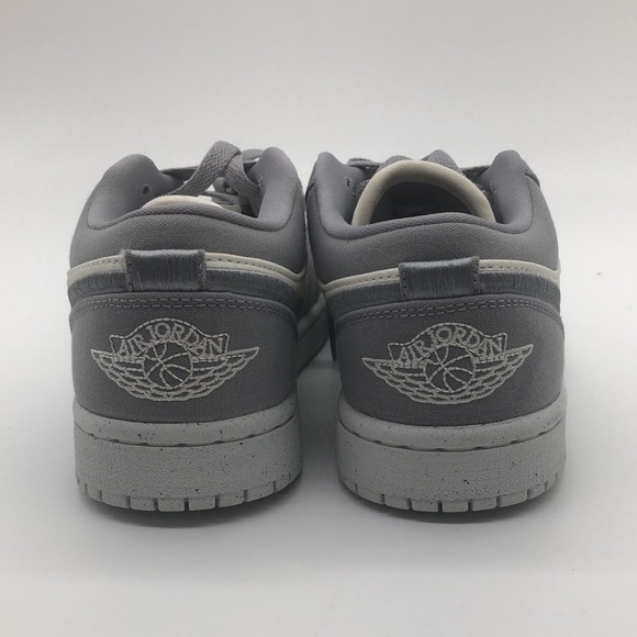 Air Jordan Wmns 1 Low SE Sneaker in Light Steel Grey DV0426 012 - Picture 4 of 5